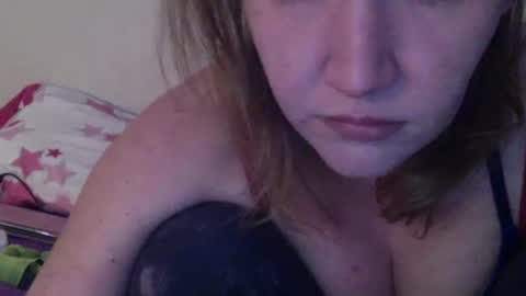 amileamariestar online show from December 2024 01:32:02 AM