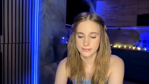 Snapshot of amily_sunray chatting on May 2026 04:37:01 PM Amily online show from May 2026 04:37:01 PM