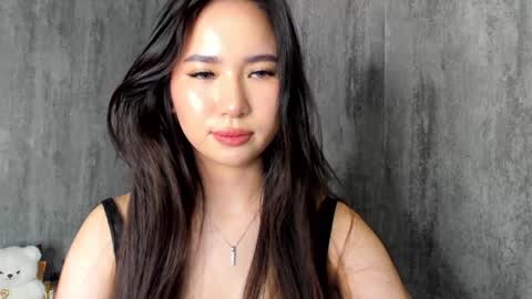 Amina online show from January 2025 09:25:02 PM