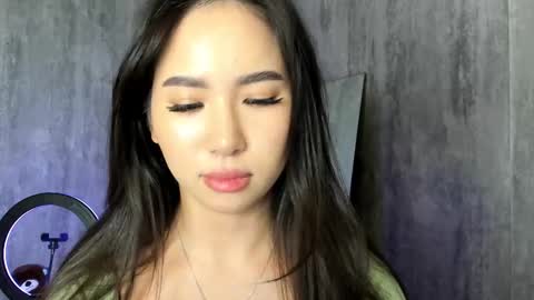 Amina online show from February 2025 04:09:02 PM