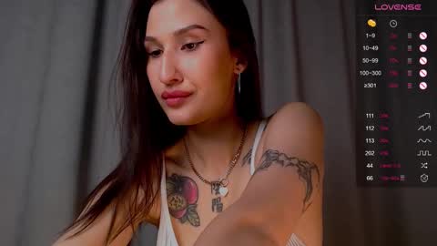 Camilla online show from October 2025 11:27:02 PM