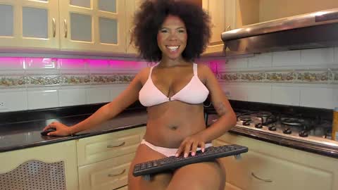 Snapshot of amirajones chatting on May 2026 08:17:01 PM amirajones online show from May 2026 08:17:01 PM