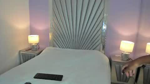 amirajones online show from August 2026 03:34:01 AM