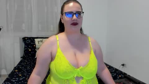 Amira Vyxen online show from February 2026 06:42:01 PM