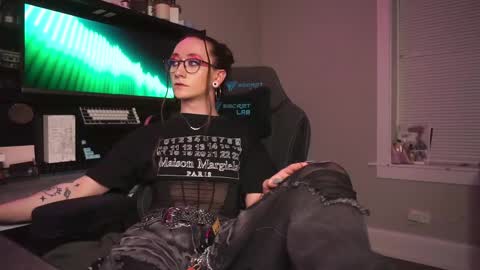   Am-er-in online show from April 2026 01:01:02 AM