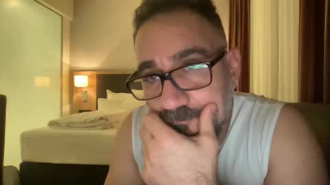 amirsds3298129 online show from February 2026 06:15:02 PM