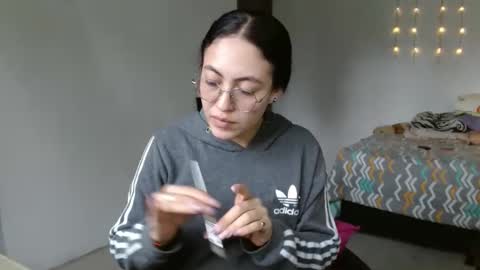 amitlu_ online show from February 2025 07:31:02 PM