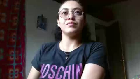 amitlu_ online show from February 2025 08:03:01 PM