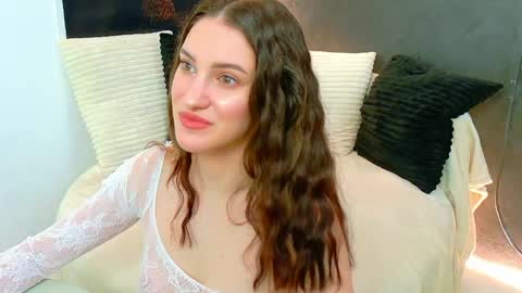 Snapshot of ammirra_a chatting on June 2026 04:25:01 AM Amira online show from June 2026 04:25:01 AM