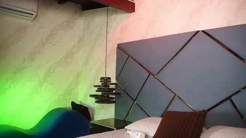 ammy durand online show from January 2026 07:08:02 PM