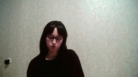 Amomira online show from June 2026 11:41:02 AM