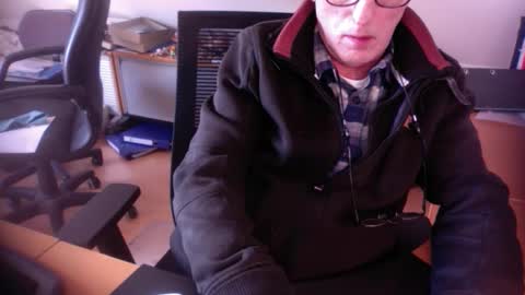 Snapshot of amor2200 chatting on March 2025 02:15:02 PM Amor2200 online show from March 2025 02:15:02 PM