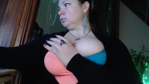 amorelara online show from January 2025 08:00:01 AM