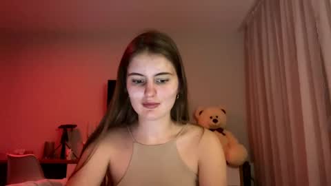 Snapshot of amorelle_ chatting on April 2026 07:52:01 PM amorelle_ online show from April 2026 07:52:01 PM