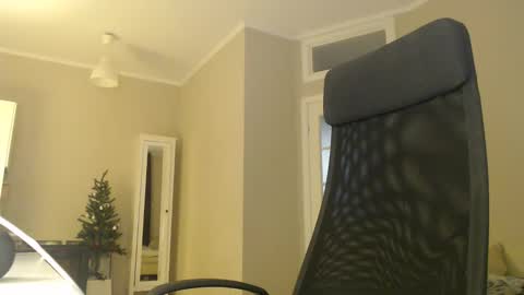 Snapshot of amoremeoww chatting on January 2025 03:32:01 PM miss unforgettable online show from January 2025 03:32:01 PM