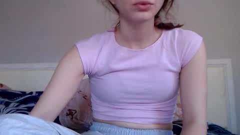 Snapshot of amoremeoww chatting on October 2025 07:28:02 AM miss unforgettable online show from October 2025 07:28:02 AM