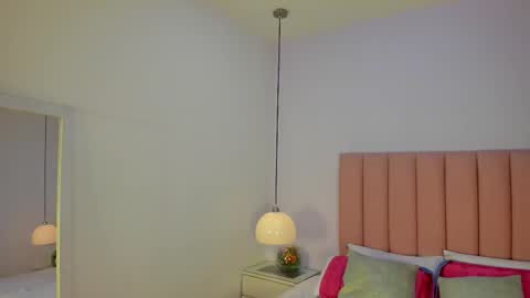 Aleja   online show from November 2025 11:10:02 PM