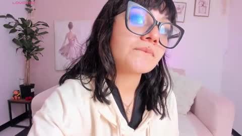 Snapshot of amy_lit chatting on September 2025 11:55:02 AM Hello I am Allison Welcome to my room and let is have a good time together whith me online show from September 2025 11:55:02 AM