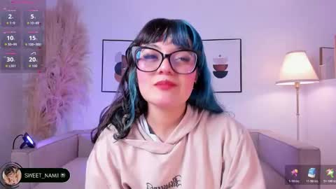Snapshot of amy_lit chatting on December 2025 08:38:02 PM Hello I am Allison Welcome to my room and let is have a good time together whith me online show from December 2025 08:38:02 PM