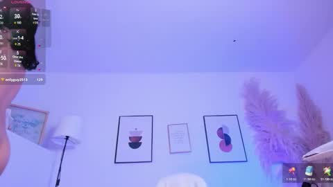 Snapshot of amy_lit chatting on January 2026 09:53:02 PM Hello I am Allison Welcome to my room and let is have a good time together whith me online show from January 2026 09:53:02 PM