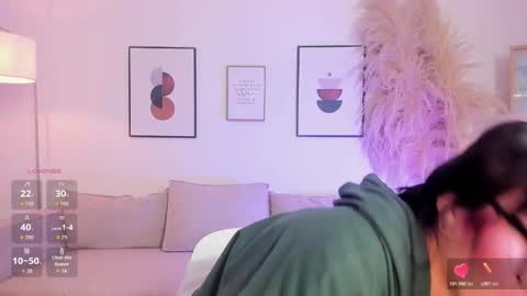 Snapshot of amy_lit chatting on February 2026 02:33:01 PM Hello I am Allison Welcome to my room and let is have a good time together whith me online show from February 2026 02:33:01 PM