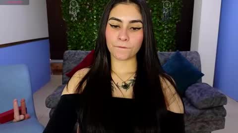 Amy online show from November 2025 07:54:01 PM