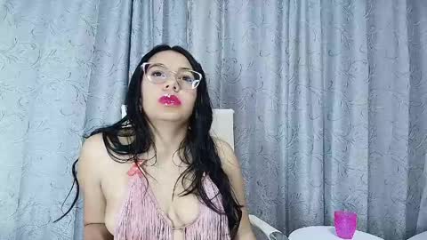 Snapshot of amy_noa chatting on April 2026 10:10:02 PM Emy Noa online show from April 2026 10:10:02 PM