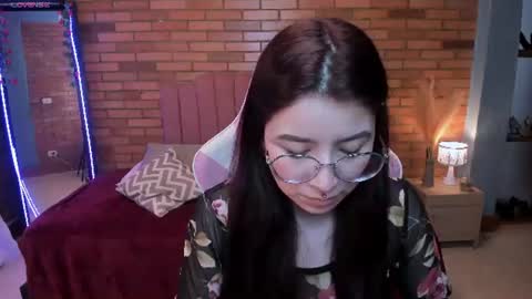 Snapshot of amy_sophiaa chatting on June 2026 11:34:01 AM Amy sophia 3 online show from June 2026 11:34:01 AM