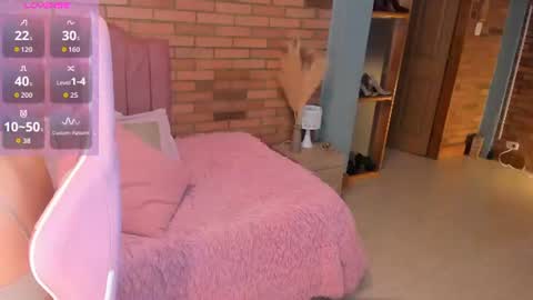 Snapshot of amy_sophiaa chatting on July 2026 11:03:02 AM Amy sophia 3 online show from July 2026 11:03:02 AM