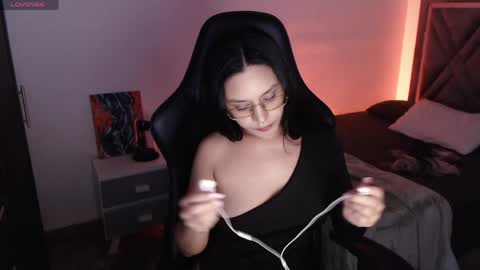 Snapshot of amy_stiward chatting on May 2026 08:46:01 PM Mia Cristancho online show from May 2026 08:46:01 PM