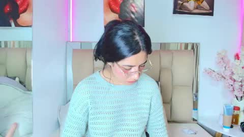 Snapshot of amy_swann chatting on April 2026 01:41:02 PM Amy online show from April 2026 01:41:02 PM