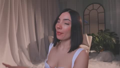 Amy Armstrong online show from February 2026 11:19:01 PM