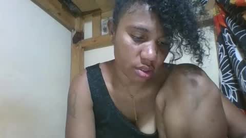 Snapshot of amyatche chatting on May 2026 05:46:01 AM Amyatche online show from May 2026 05:46:01 AM