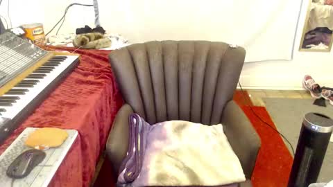 Trashely Gimpson online show from February 2026 09:13:02 AM