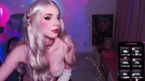 Amy is here  my telegram chanel -  online show from November 2025 07:15:02 PM