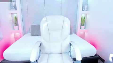 amy online show from November 2025 11:32:02 AM