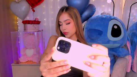 Amy  online show from October 2025 12:20:01 AM