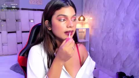 amyevan_ online show from October 2025 09:26:02 PM