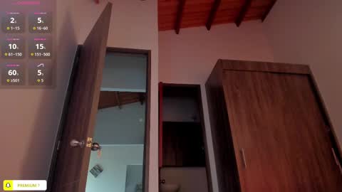 Snapshot of amyharlow_ chatting on October 2025 01:35:02 PM Jenn  online show from October 2025 01:35:02 PM