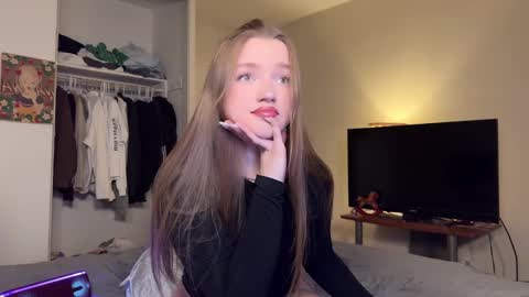 Snapshot of amyjj chatting on January 2025 02:35:01 AM Amy online show from January 2025 02:35:01 AM