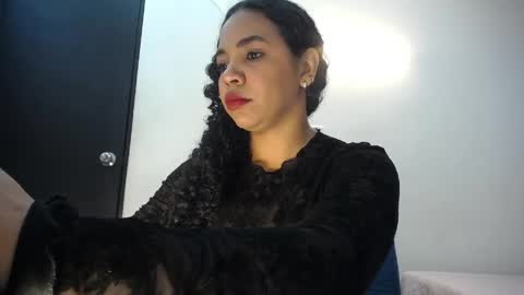 Snapshot of amymartiin chatting on June 2026 04:09:01 PM amy online show from June 2026 04:09:01 PM