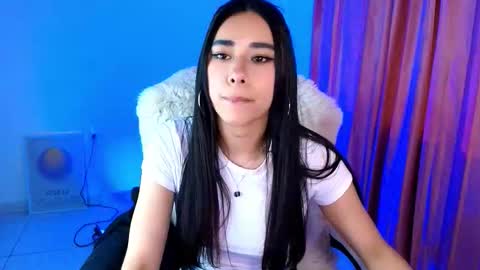 Amy ... Nice to meet u   thumb up me please its important online show from December 2025 03:38:02 AM