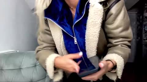 amyroberta92 online show from January 2025 10:12:02 AM