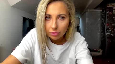 amyroberta92 online show from December 2025 07:45:02 AM