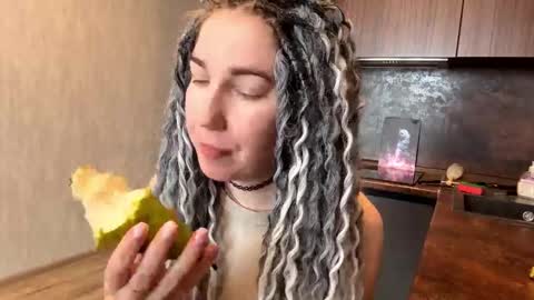 Amy online show from March 2026 08:09:02 AM