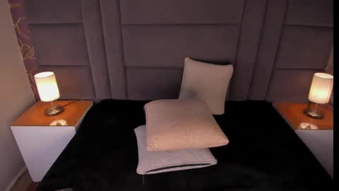 Ana  online show from February 2025 06:06:01 PM