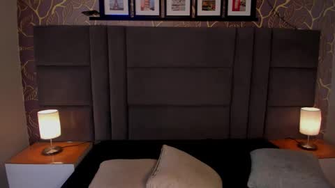 Ana  online show from February 2025 11:47:02 AM