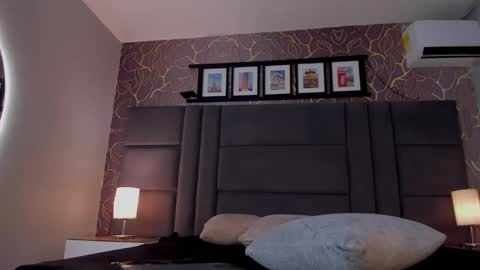 Ana  online show from February 2025 02:44:01 PM