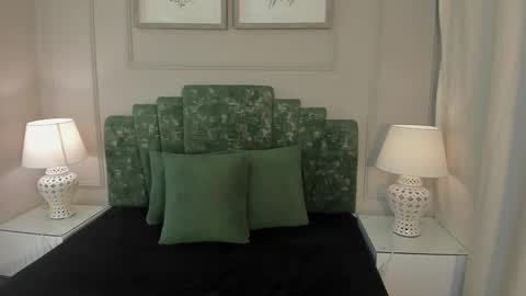 Ana  online show from March 2025 10:52:01 AM