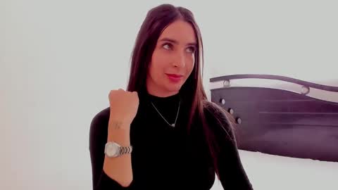 Snapshot of ana_castilo chatting on December 2024 03:00:02 PM Ana IG an castillo 1 online show from December 2024 03:00:02 PM